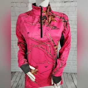 Womens Mossy Oak pullover size Med pink Camo